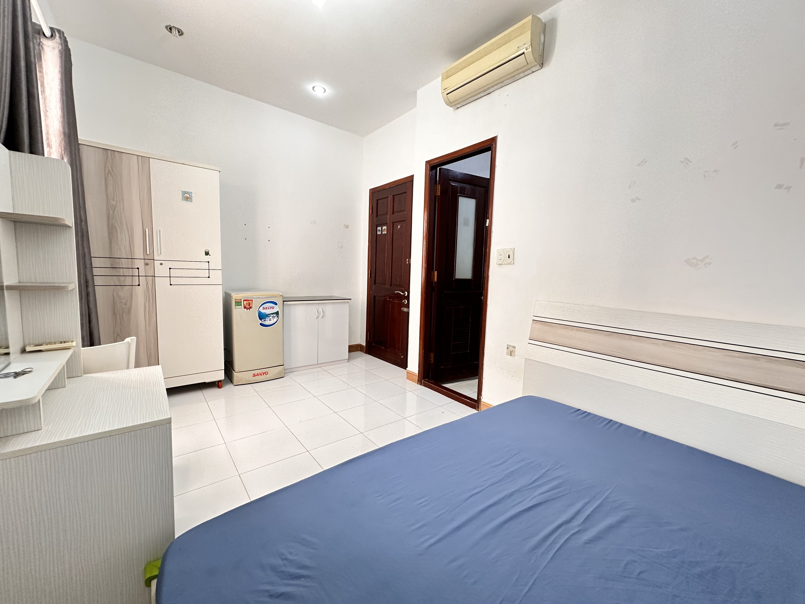 TÒA NHÀ 656/40 CÁCH MẠNG THÁNG TÁM P.11 QUẬN 3